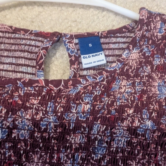 Old Navy Women Burgundy & Cornflower Blue Floral Smocked Bodice Longsleeve Dress - Picture 4 of 9